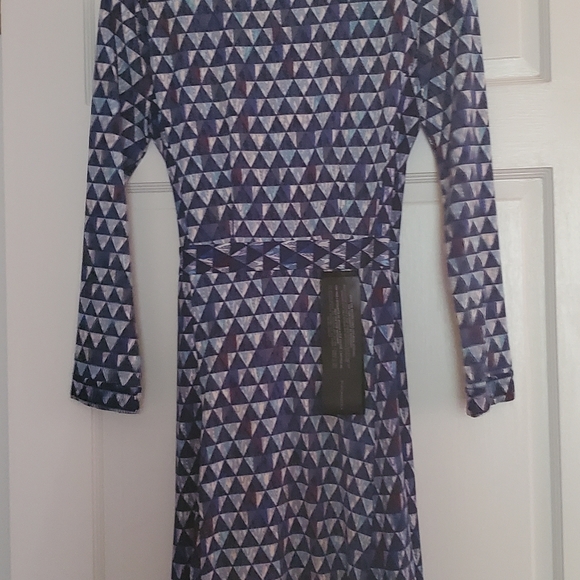 BCBGMAXAZRIA Adele wrap dress - Picture 3 of 3